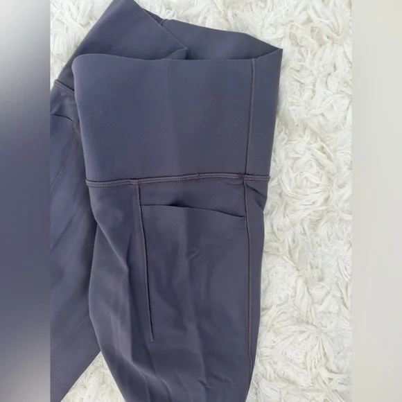 Athleta Salutation Stash pocket 7/8 Tight Leggings color Slate Size Small - Picture 6 of 8